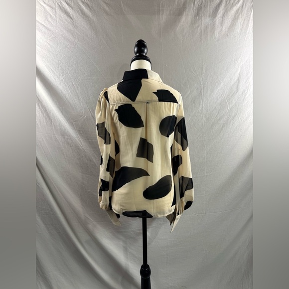 Geo Print Semi Sheer Blouse - Picture 10 of 10